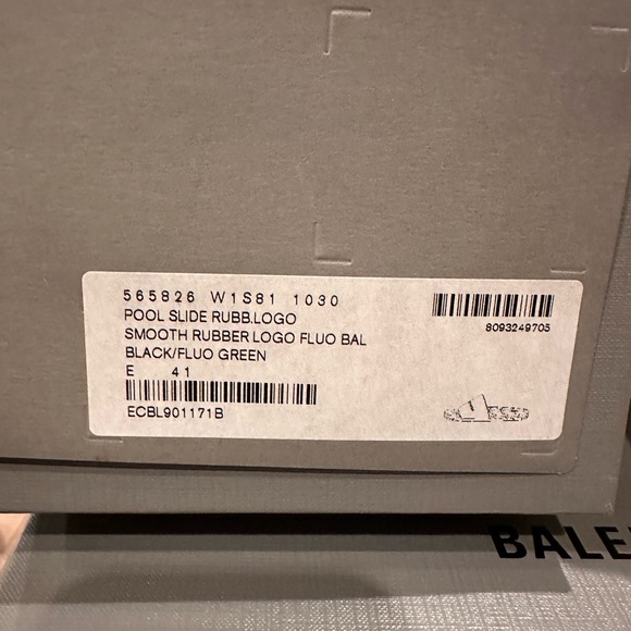 Authentic Men’s Balanciaga Slide Size 8 - Picture 6 of 6